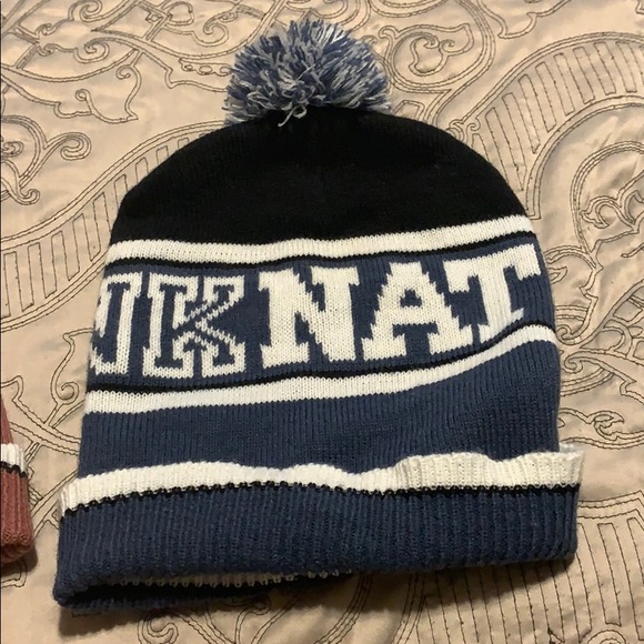 VICTORIA Secret/Pink Beanie set - Picture 2 of 3